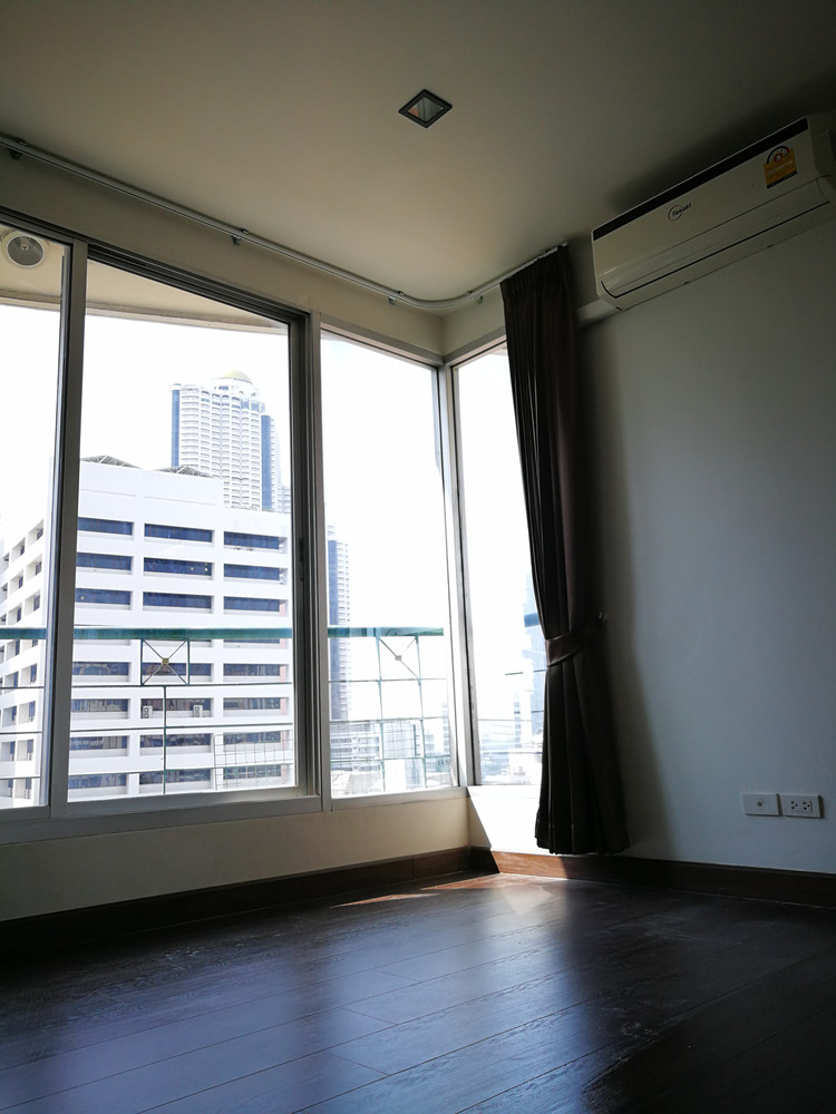 [CHC-480] Sathorn House Condominium (สาธร เฮ้าส์ คอนโดมิเนียม) : คอนโดมิเนียมให้เช่า 2 ห้องนอน ใกล้สุรศักดิ์ พร้อมเข้าอยู่ทันที นัดดูห้องได้เลย