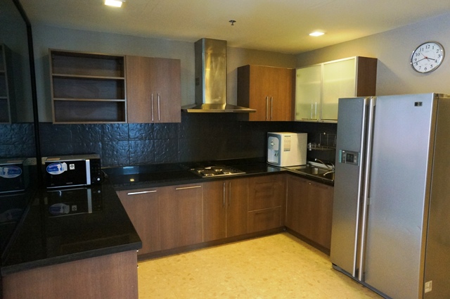 [SUE-253] Nusasiri Grand Condominium (ณุศาศิริ แกรนด์ คอนโดมิเนียม) : คอนโดมิเนียมให้เช่า 3 ห้องนอน ใกล้เอกมัย ดีลดี ราคาพิเศษสุดๆ