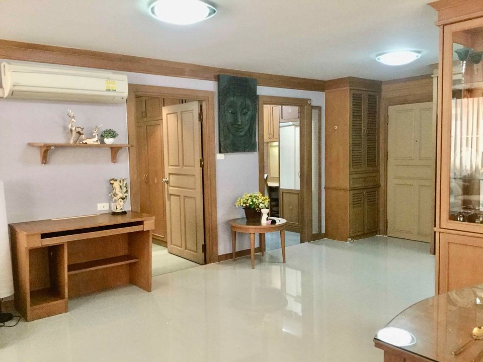 [HU-101] Ratchada City Condominuim (รัชดา ซิตี้ คอนโดมิเนียม) : คอนโดมิเนียมให้เช่า 2 ห้องนอน ใกล้ห้วยขวาง คอนโดสวย ส่วนกลางดี