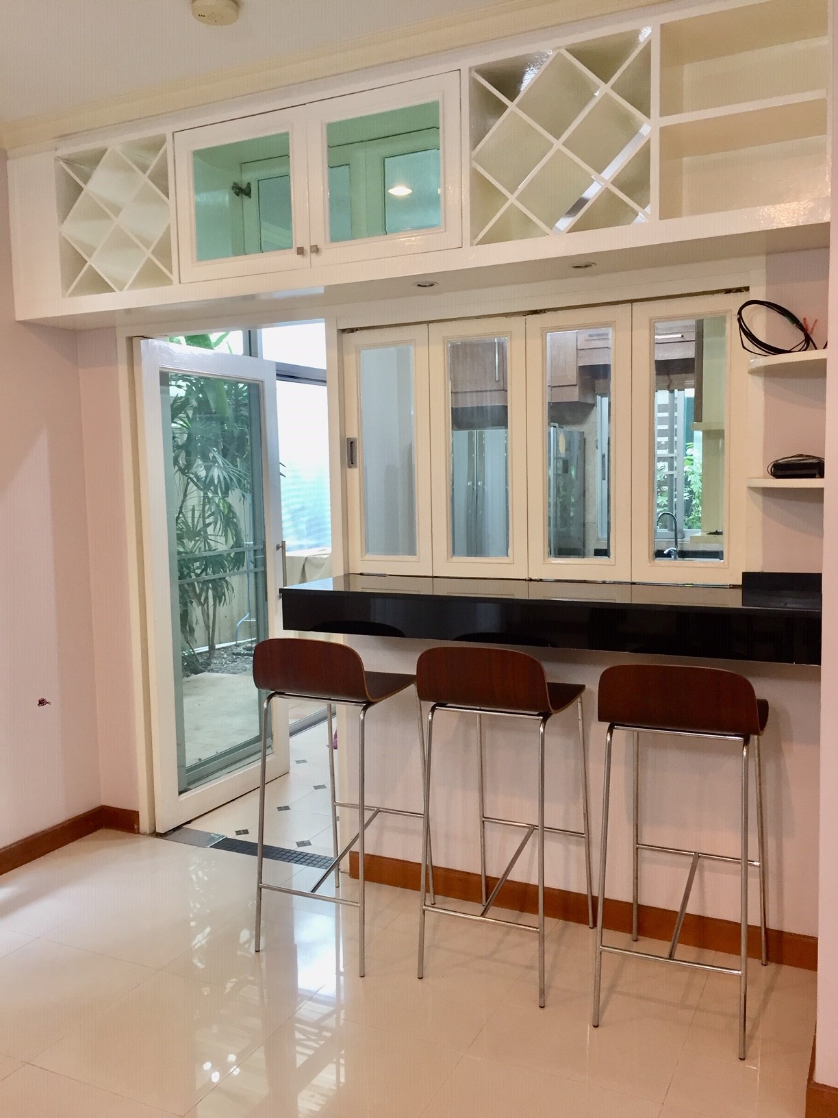 [SUN-75] House for Rent near Nana (บ้านให้เช่า ใกล้ นานา) : บ้านให้เช่า 5 ห้องนอน ใกล้นานา บ้านนี้ดี อยู่แล้วรวย