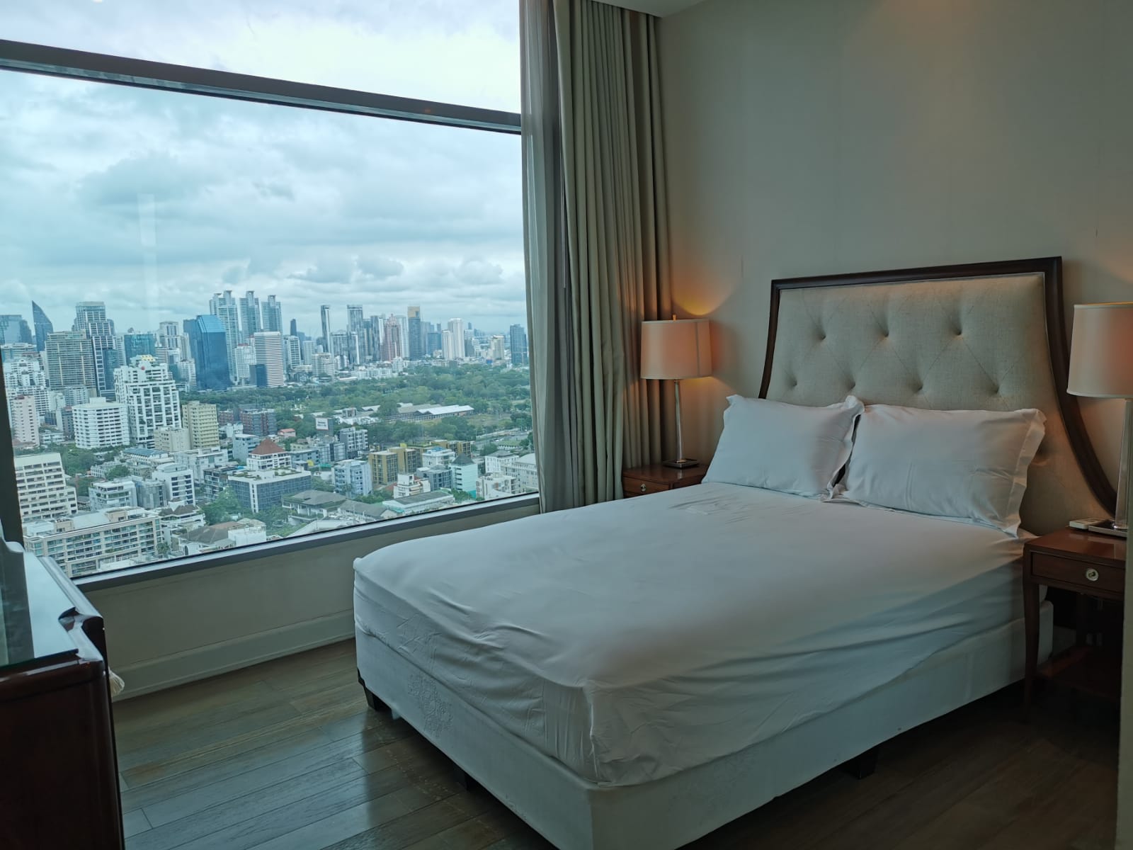 [PL-464] Oriental Residence (โอเรียนเต็ล เรสซิเดน) : คอนโดมิเนียมให้เช่า 2 ห้องนอน ใกล้เพลินจิต พร้อมเข้าอยู่ ด่วน!