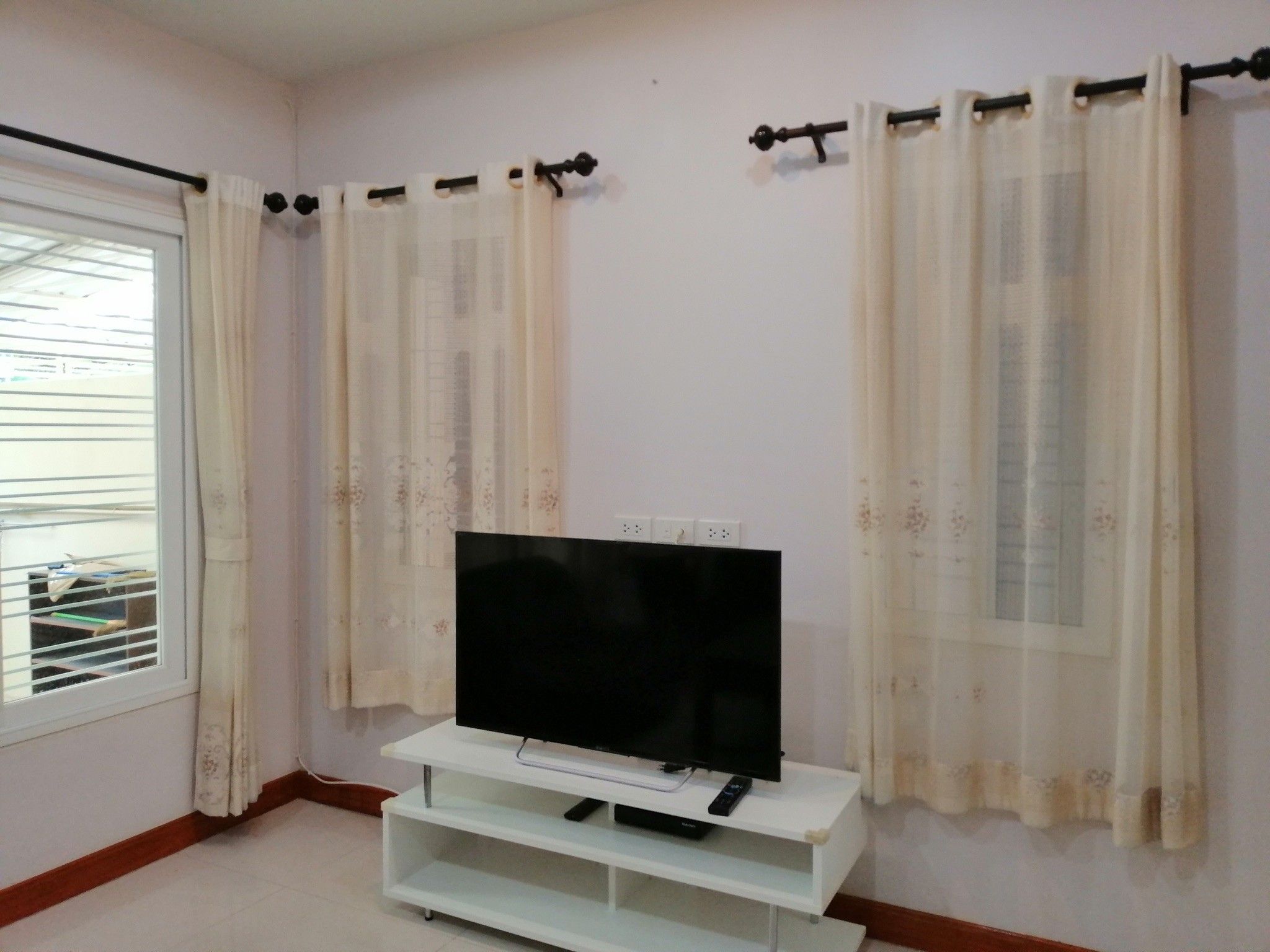 [ON-398] Townhouse for Rent near Phra Khanong (ทาวน์เฮ้าส์ให้เช่า ใกล้ พระโขนง) : ทาวน์เฮ้าส์ให้เช่า 4 ห้องนอน ใกล้พระโขนง บ้านสวย ทำเลดี