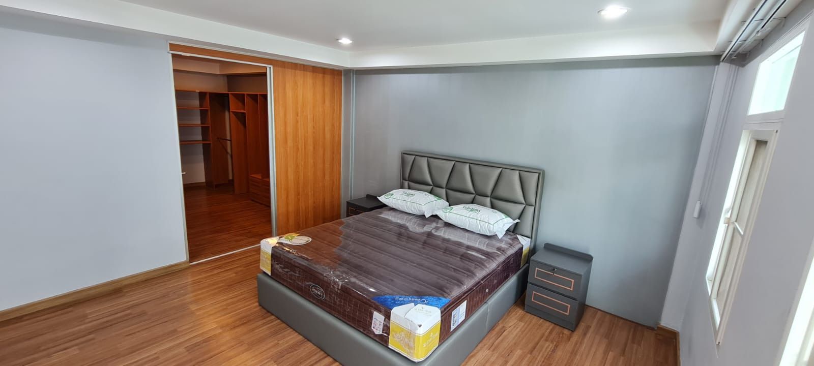 [ON-401] House for Rent near Phra Khanong (บ้านให้เช่า ใกล้ พระโขนง) : บ้านให้เช่า เลี้ยงสัตว์ได้ 4 ห้องนอน ใกล้พระโขนง บ้านนี้ดี อยู่แล้วรวย