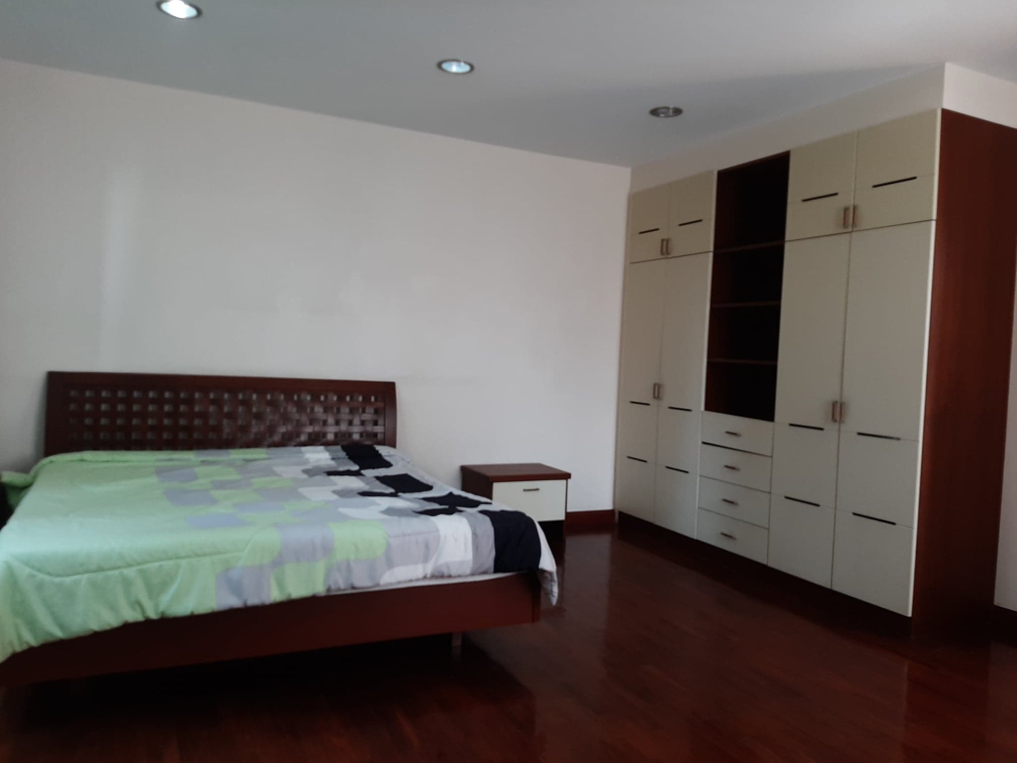 [SUP-408] City Nest Apartment (ซิตี้ เนสท์ อพาร์ทเม้นท์) : คอนโดมิเนียมให้เช่า เลี้ยงสัตว์ได้ 1 ห้องนอน ใกล้พร้อมพงษ์ ห้องนี้ดี อยู่แล้วรวย