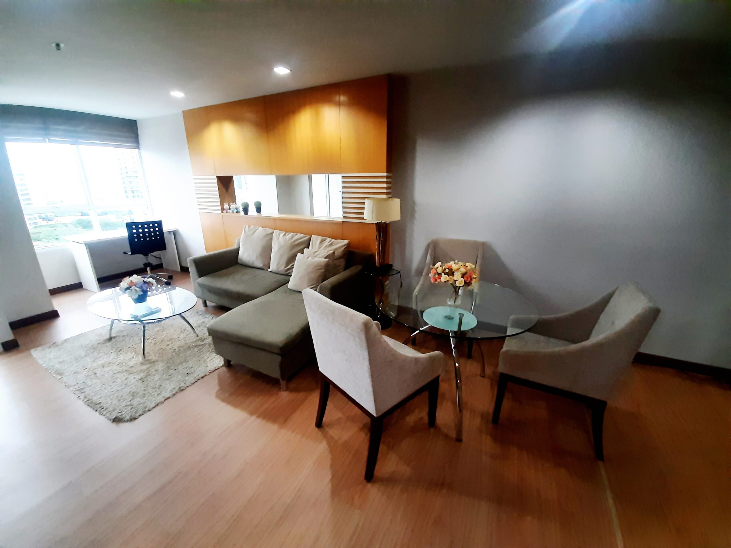 [PL-479] Urbana Langsuan Condominium (เออร์บานา หลังสวน คอนโดมิเนียม) : คอนโดมิเนียมให้เช่า 2 ห้องนอน ใกล้ราชดำริ คอนโดห้องสวย ราคาดี