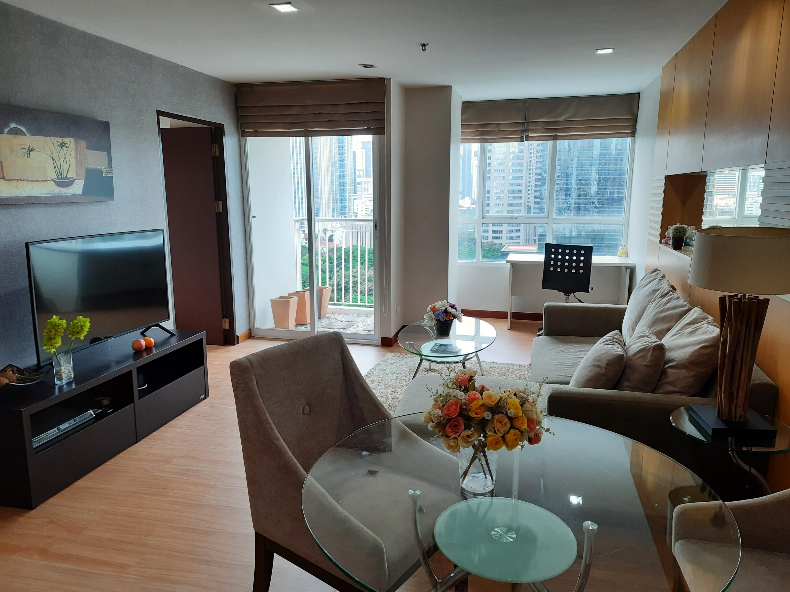 [PL-479] Urbana Langsuan Condominium (เออร์บานา หลังสวน คอนโดมิเนียม) : คอนโดมิเนียมให้เช่า 2 ห้องนอน ใกล้ราชดำริ คอนโดห้องสวย ราคาดี