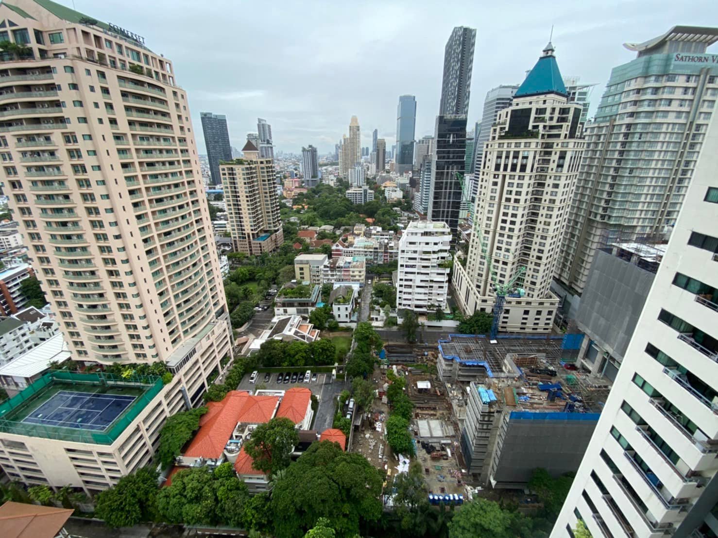 [SI-199] Sathorn Gardens (สาธร การ์เด้นส์) : คอนโดมิเนียมให้เช่า 1 ห้องนอน ใกล้ศาลาแดง ห้องสวย ราคาพิเศษ