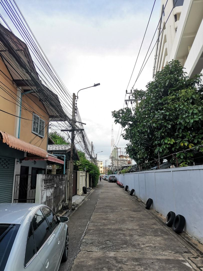 [JJ-64] House for Sale near Saphan Khwai (ขายบ้าน ใกล้ สะพานควาย) : ขายบ้าน 8 ห้องนอน ใกล้สะพานควาย บ้านสวย ทำเลดี