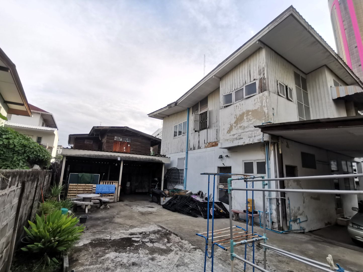 [JJ-64] House for Sale near Saphan Khwai (ขายบ้าน ใกล้ สะพานควาย) : ขายบ้าน 8 ห้องนอน ใกล้สะพานควาย บ้านสวย ทำเลดี