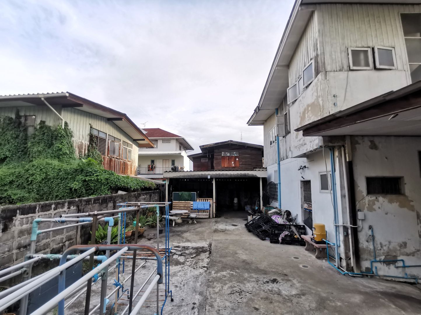 [JJ-64] House for Sale near Saphan Khwai (ขายบ้าน ใกล้ สะพานควาย) : ขายบ้าน 8 ห้องนอน ใกล้สะพานควาย บ้านสวย ทำเลดี