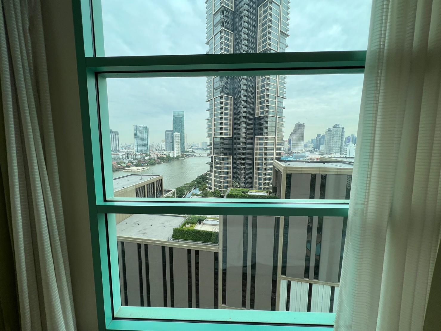 [CHC-511] Chatrium Riverside Condominium (ชาเทรียม ริเวอร์ไซด์ คอนโดมิเนียม) : คอนโดมิเนียมให้เช่า 2 ห้องนอน ใกล้สะพานตากสิน คอนโดพร้อมเข้าอยู่