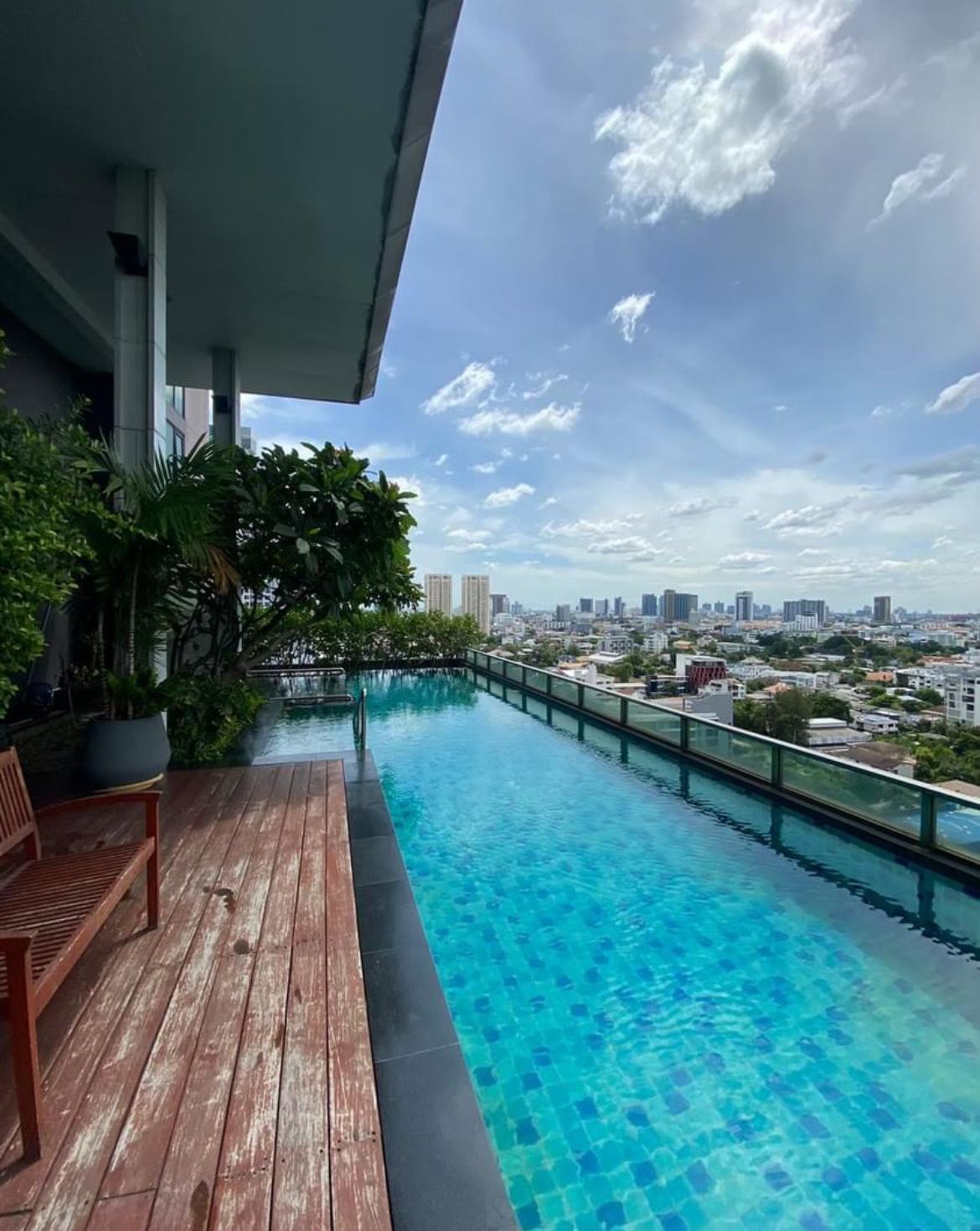 [SUT-572] The Alcove Thonglor 10 (ดิ แอลโคฟ ทองหล่อ 10) : คอนโดมิเนียมให้เช่า 1 ห้องนอน ใกล้ทองหล่อ นัดชมได้เลยวันนี้