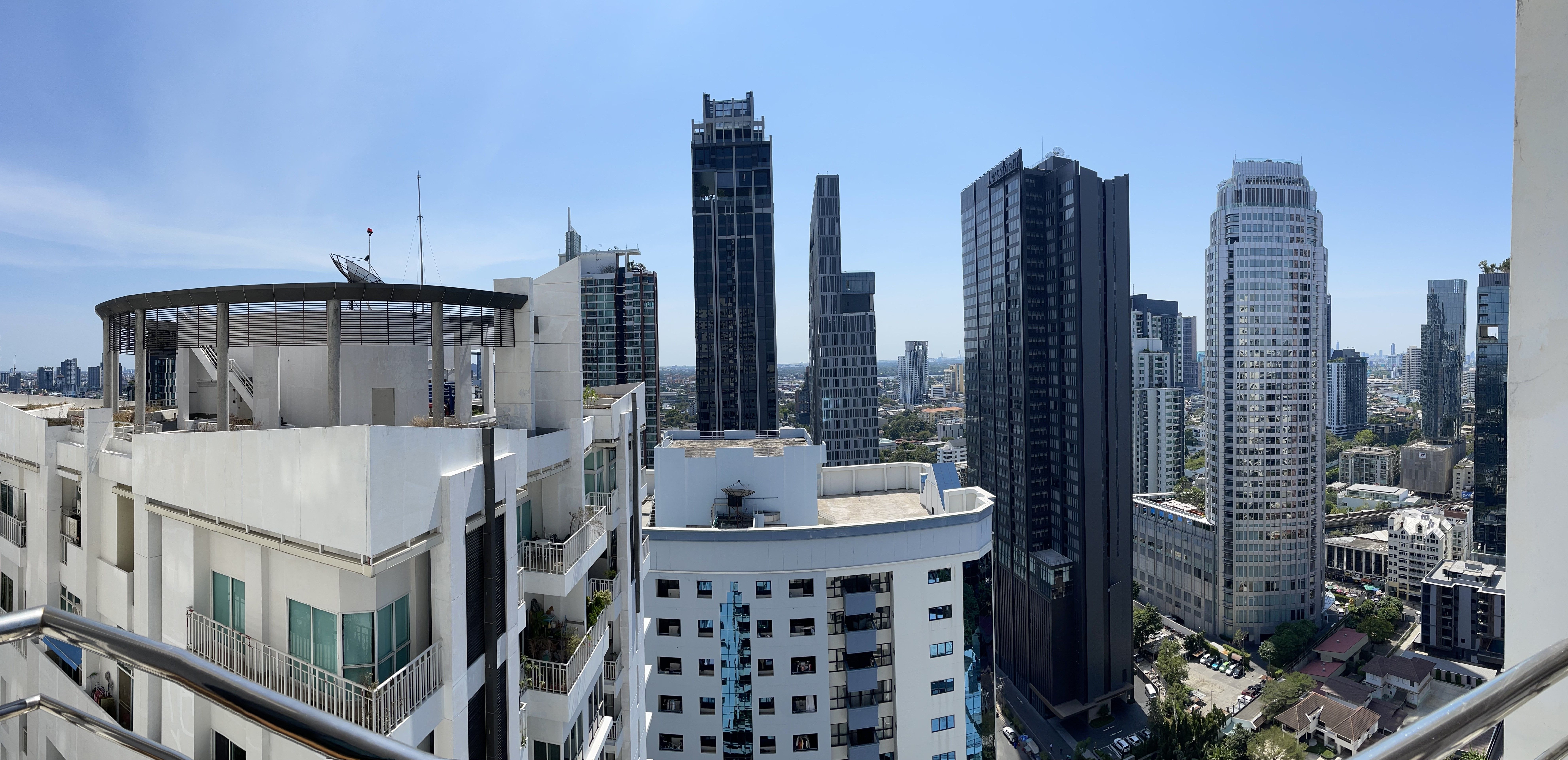 [SUT-581] Top View Tower Condominium (ท็อป วิว ทาวเวอร์ คอนโดมิเนียม) : ขายคอนโดมิเนียม 2 ห้องนอน ใกล้ทองหล่อ ดีลดีอยู่ไม่นาน ติดต่อเราเลยวันนี้!