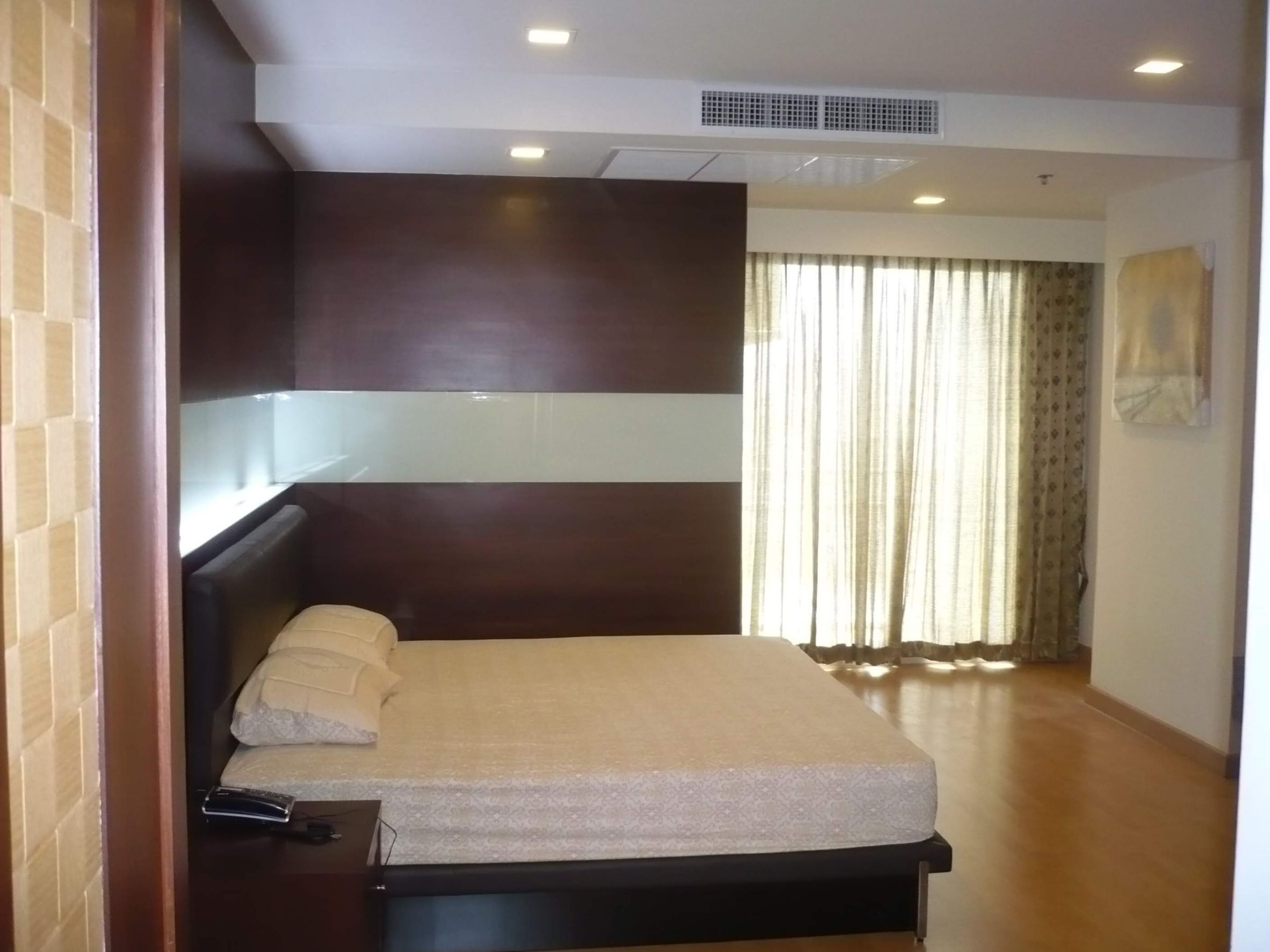 [SUE-273] Nusasiri Grand Condominium (ณุศาศิริ แกรนด์ คอนโดมิเนียม) : คอนโดมิเนียมให้เช่า 2 ห้องนอน ใกล้เอกมัย คอนโดอยู่สบาย