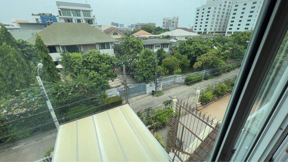 [SUE-295] 4-BR Townhouse for Rent near Ekkamai (4 ห้องนอน ทาวน์เฮ้าส์ให้เช่า ใกล้เอกมัย) : ทาวน์เฮ้าส์ให้เช่า 4 ห้องนอน ใกล้เอกมัย บ้านสวย ทำเลดี