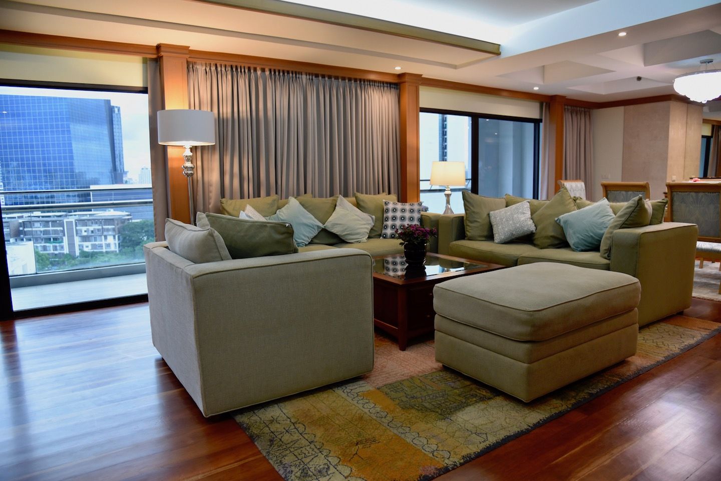 [PL-492] The Natural Place Suite Ngamduphli Condominium (เดอะ เนเชอรัล เพลส สวีท คอนโดมิเนียม) : คอนโดมิเนียมให้เช่า 4 ห้องนอน ใกล้ลุมพินี พร้อมเข้าอยู่ ด่วน!