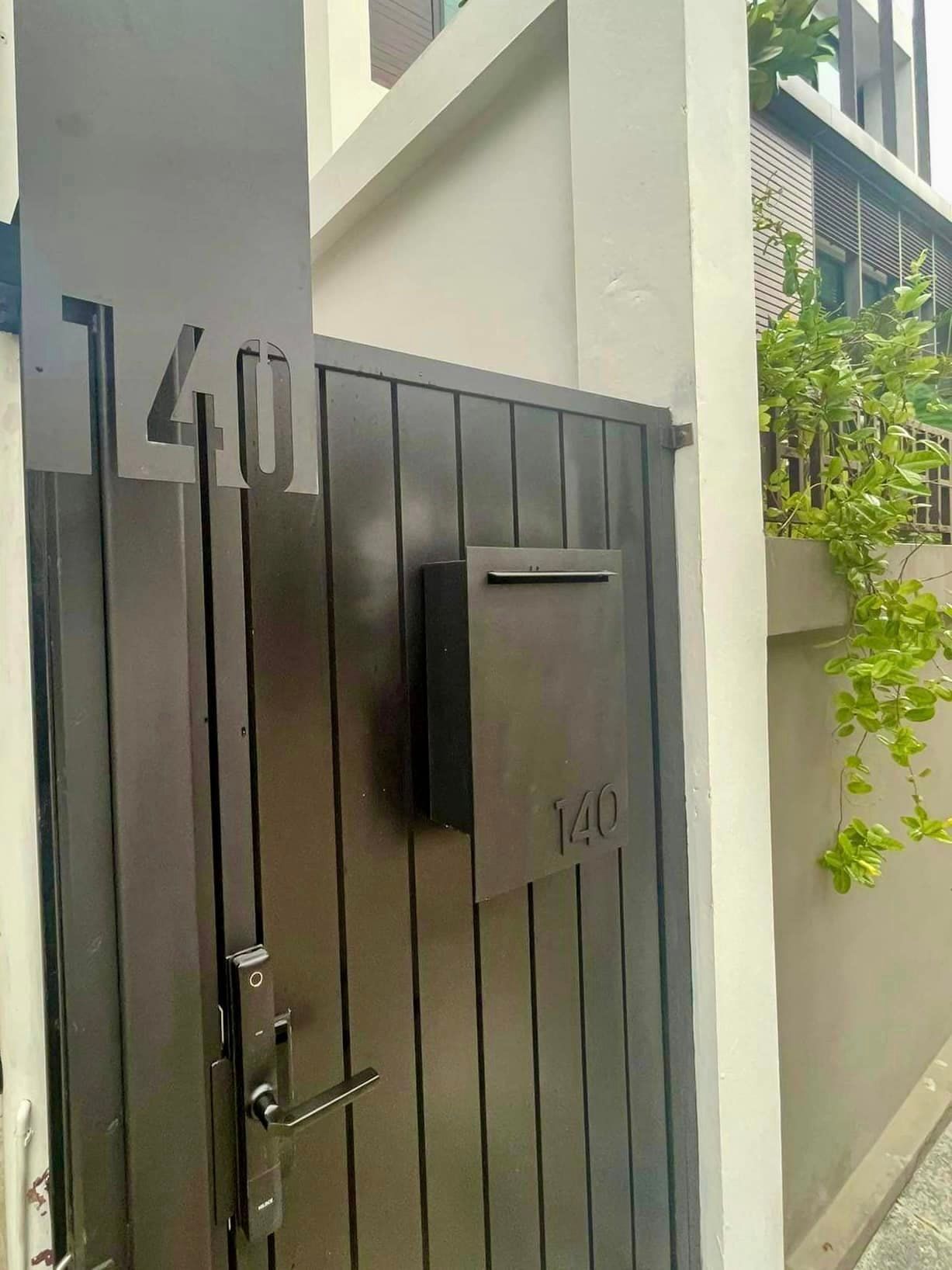 [ON-489] 3-Storey Townhome for Rent Near BTS Phra Khanong (บ้านเช่า ใกล้ BTS พระโขนง) : บ้านให้เช่า 3 ห้องนอน ใกล้พระโขนง บ้านนี้ดี อยู่แล้วรวย