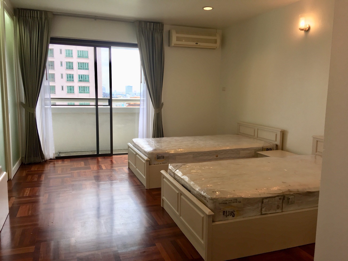 [SUP-448] Baan Suanpetch Condominium (บ้านสวนเพชร คอนโดมิเนียม) : คอนโดมิเนียมให้เช่า 2 ห้องนอน ใกล้พร้อมพงษ์ คอนโดห้องสวย ราคาดี