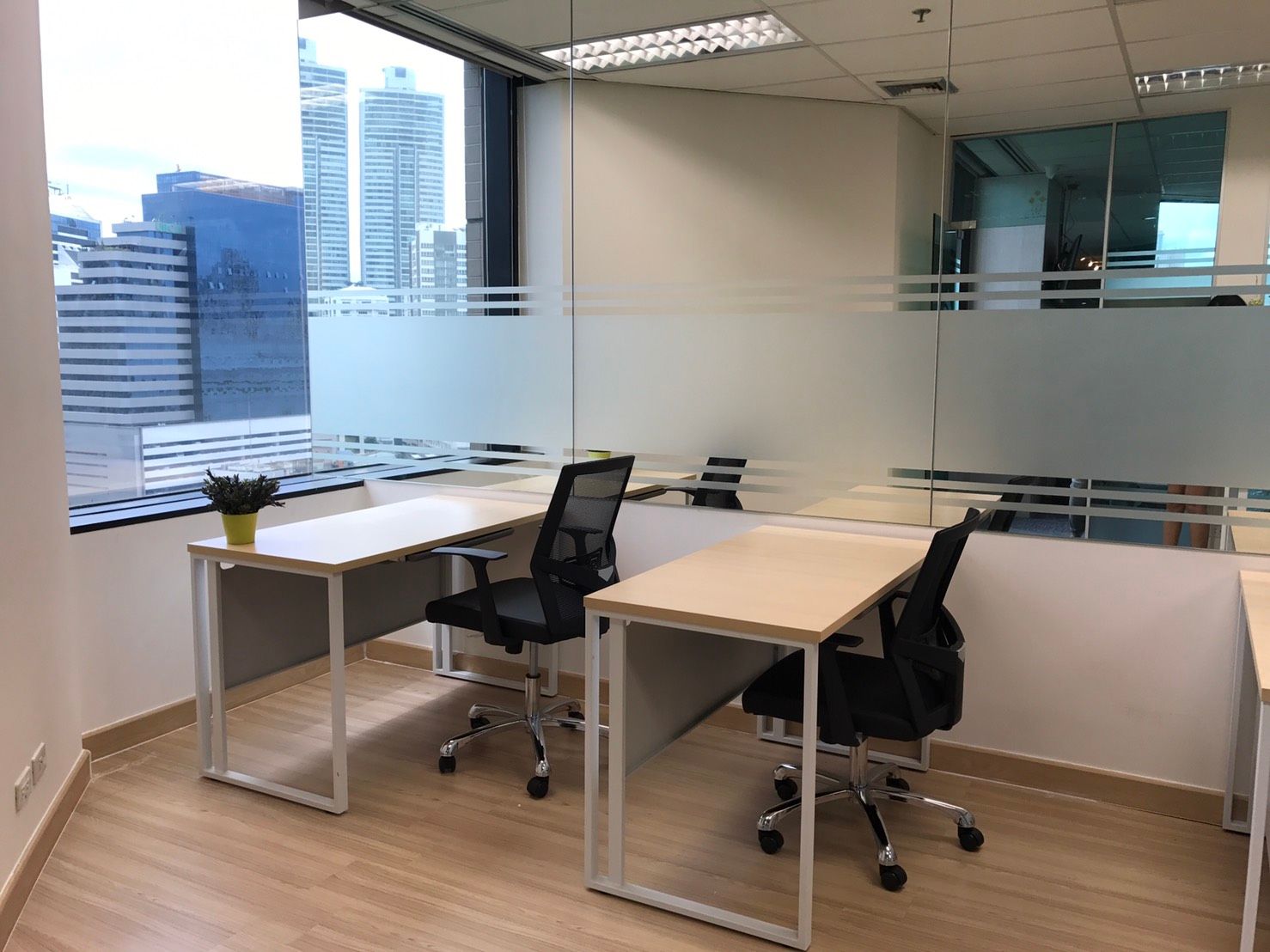 [SUP-499] Office/Commercial Space for Rent near Phrom Phong (สำนักงาน/พื้นที่ให้เช่า ใกล้พร้อมพงษ์) : พื้นที่สำนักงานให้เช่า 1 ห้องนอน ใกล้พร้อมพงษ์ พร้อมให้เช่า