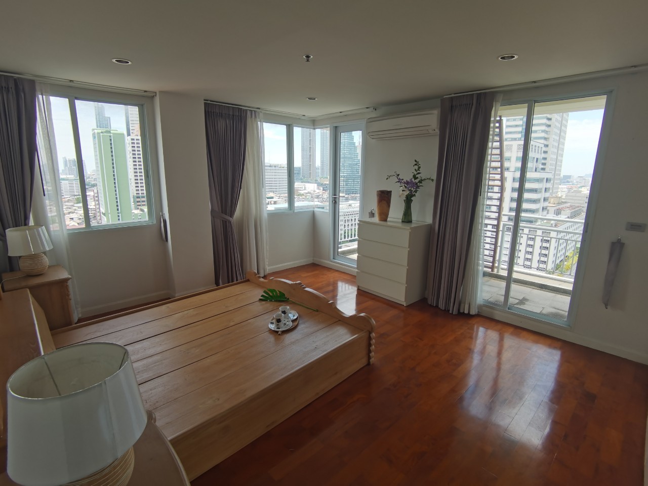 [CHC-586] Baan Siri Silom (บ้านสิริ สีลม คอนโดมิเนียม) : ขายคอนโดมิเนียม 2 ห้องนอน ใกล้สุรศักดิ์ คอนโดทำเลที่ใช่