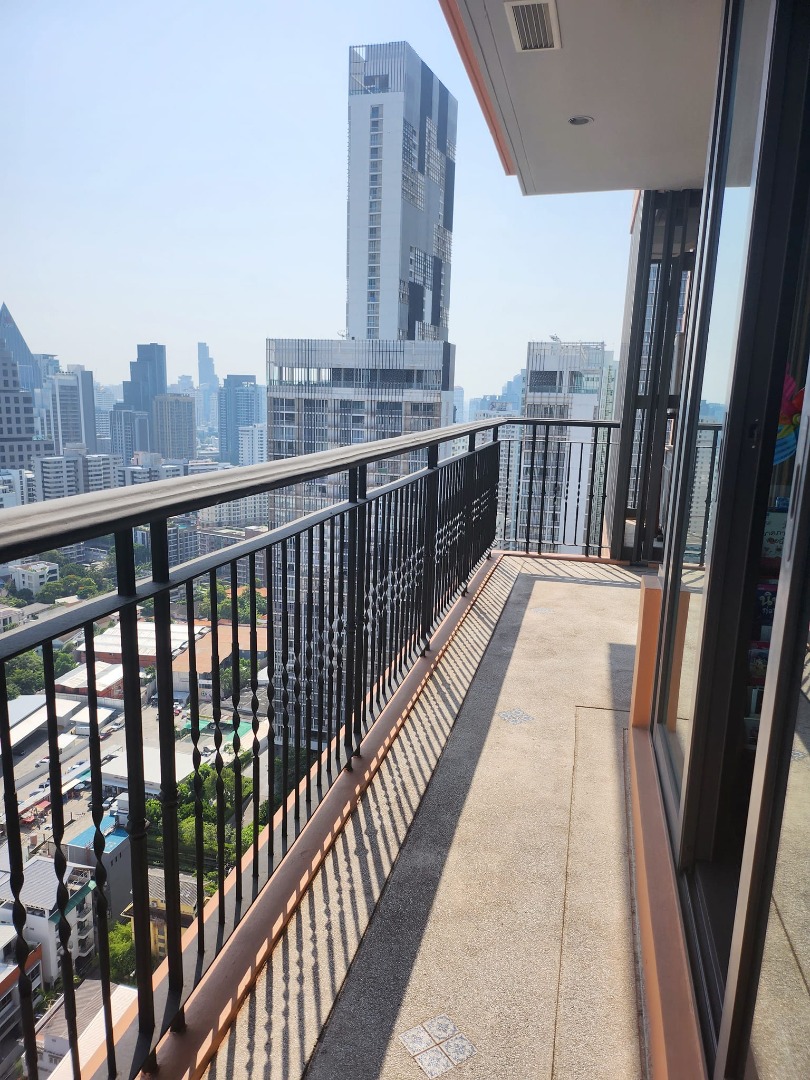 [SUP-593] Aguston Sukhumvit 22 (ออกัสตัน สุขุมวิท22) : คอนโดมิเนียมหรู 1 ห้องนอน ใกล้ BTS พร้อมพงษ์ พร้อมเข้าอยู่ คอนโดเลี้ยงสัตว์ได้ ราคาพิเศษ ครัวกว้าง ระเบียงกว้าง