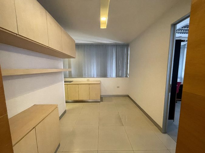 [SUA-454] Modern office for Rent in Asoke, Monterey Place, near MRT Queen Sirikit National Convention Center, BTS Asoke. (ออฟฟิศโมเดิร์น ให้เช่าในย่านอโศกโมนเทรี่ เพลส ใกล้ MRT สถานีศูนย์การประชุมแห่งชาติสิริกิติ์, BTS อโศก) : พื้นที่สำนักงานให้เช่า 1 ห้อ