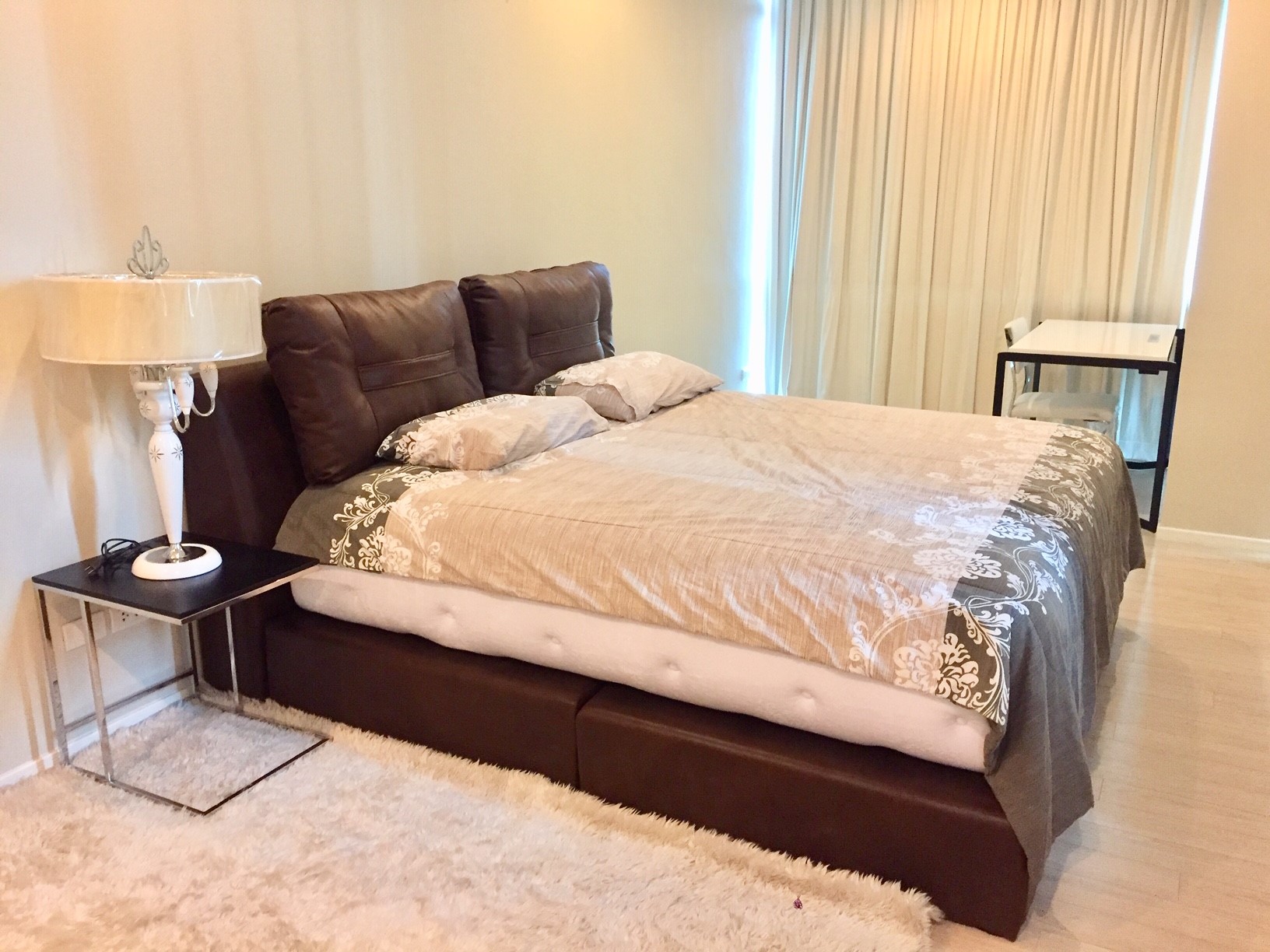 [SUA-481] The Room Sukhumvit 21 (เดอะ รูม สุขุมวิท 21) : คอนโดมิเนียมให้เช่า 2 ห้องนอน ใกล้อโศก คอนโดดี ทำเลได้ ส่วนกลางจัดเต็ม