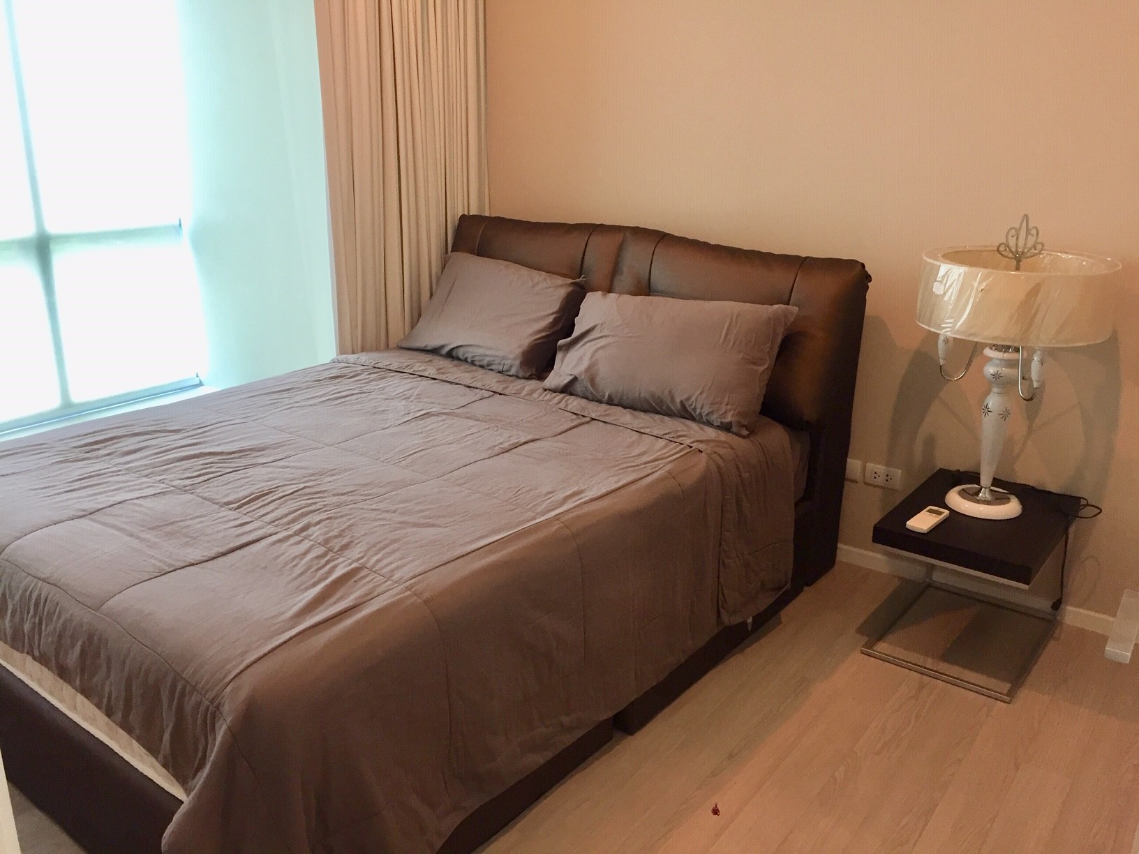 [SUA-481] The Room Sukhumvit 21 (เดอะ รูม สุขุมวิท 21) : คอนโดมิเนียมให้เช่า 2 ห้องนอน ใกล้อโศก คอนโดดี ทำเลได้ ส่วนกลางจัดเต็ม