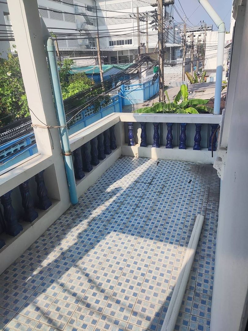 [CHC-644] Townhouse for Rent near Sathorn BTS Chongnonsi Soi Mahatharadon 2 (ทาวน์เฮ้าส์ให้เช่า ใกล้ สาธร BTS ช่องนนทรี ซอยมหธราดล 2) : ทาวน์เฮ้าส์ให้เช่า เลี้ยงสัตว์ได้ 3 ห้องนอน ใกล้ช่องนนทรี บ้านนี้ดี อยู่แล้วรวย