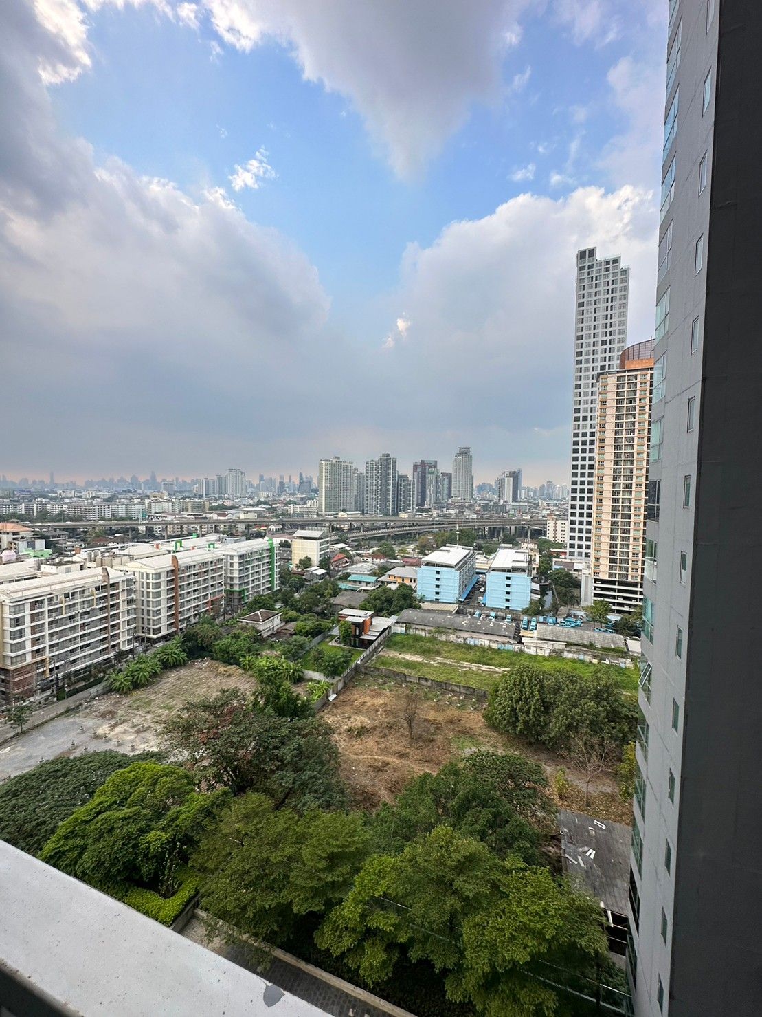 [ON-543] Rhythm Sukhumvit 50 (ริธึ่ม สุขุมวิท 50) : คอนโดมิเนียมให้เช่า 1 ห้องนอน ใกล้อ่อนนุช ทำเลดีมาก ห้องพร้อมอยู่