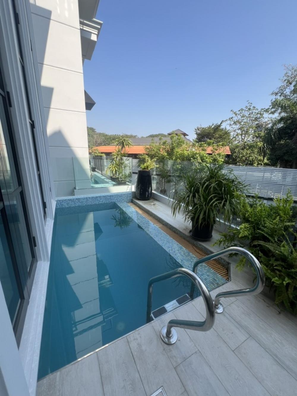 [ON-556] House for Rent near BTS Phra Kanong (บ้านให้เช่า ใกล้ BTS พระโขนง) : บ้านให้เช่า 4 ห้องนอน ใกล้พระโขนง บ้านให้เช่า พร้อมเข้าอยู่ ด่วน!