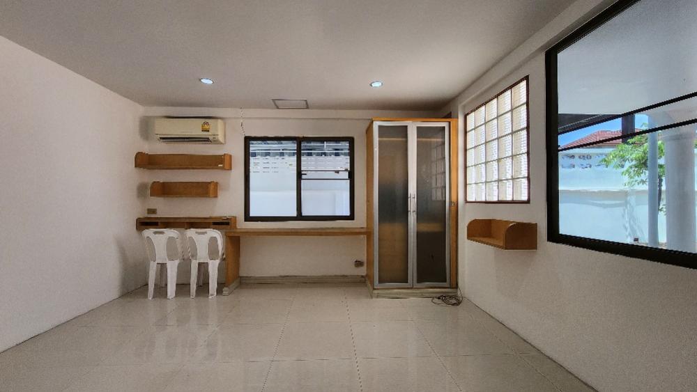 [RA-376] House for Rent near Rama 9 (บ้านเดี่ยวให้เช่า พระราม 9 ซอย 49 ทำเลศักยภาพ ใกล้เดอะไนน์พระราม 9 หมู่บ้าน เสรี พระรามเก้า ซอย49 เหมาะสำหรับออฟฟิศ-พักอาศัย) : บ้านให้เช่า 7 ห้องนอน ใกล้พระราม 9 บ้านให้เช่า พร้อมเข้าอยู่ ด่วน!