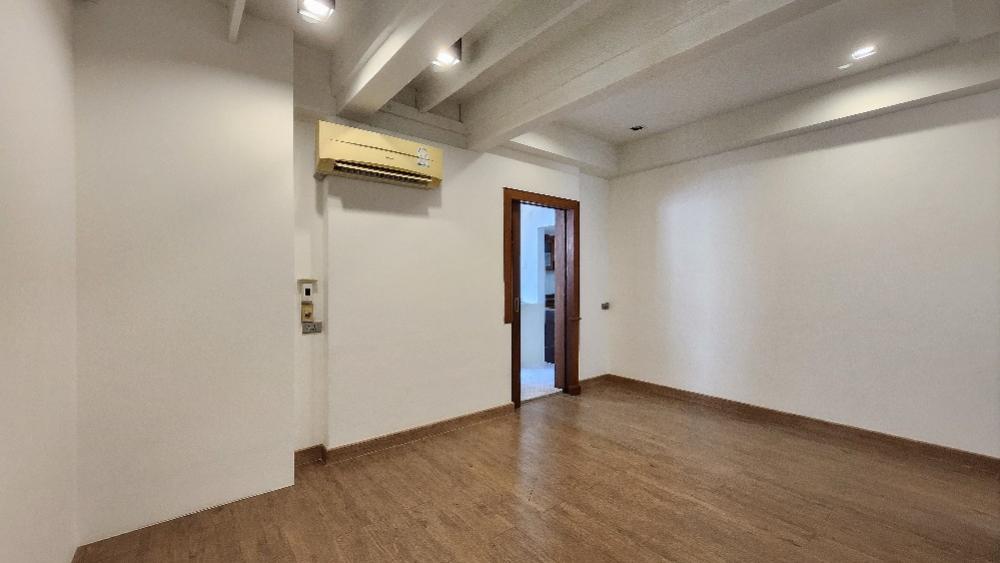 [RA-376] House for Rent near Rama 9 (บ้านเดี่ยวให้เช่า พระราม 9 ซอย 49 ทำเลศักยภาพ ใกล้เดอะไนน์พระราม 9 หมู่บ้าน เสรี พระรามเก้า ซอย49 เหมาะสำหรับออฟฟิศ-พักอาศัย) : บ้านให้เช่า 7 ห้องนอน ใกล้พระราม 9 บ้านให้เช่า พร้อมเข้าอยู่ ด่วน!