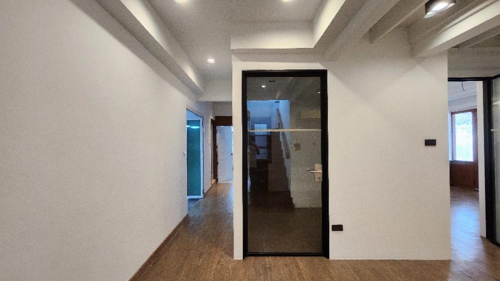 [RA-376] House for Rent near Rama 9 (บ้านเดี่ยวให้เช่า พระราม 9 ซอย 49 ทำเลศักยภาพ ใกล้เดอะไนน์พระราม 9 หมู่บ้าน เสรี พระรามเก้า ซอย49 เหมาะสำหรับออฟฟิศ-พักอาศัย) : บ้านให้เช่า 7 ห้องนอน ใกล้พระราม 9 บ้านให้เช่า พร้อมเข้าอยู่ ด่วน!