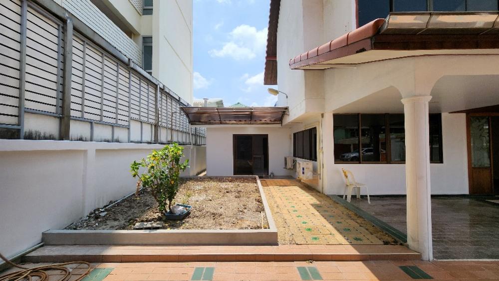 [RA-376] House for Rent near Rama 9 (บ้านเดี่ยวให้เช่า พระราม 9 ซอย 49 ทำเลศักยภาพ ใกล้เดอะไนน์พระราม 9 หมู่บ้าน เสรี พระรามเก้า ซอย49 เหมาะสำหรับออฟฟิศ-พักอาศัย) : บ้านให้เช่า 7 ห้องนอน ใกล้พระราม 9 บ้านให้เช่า พร้อมเข้าอยู่ ด่วน!