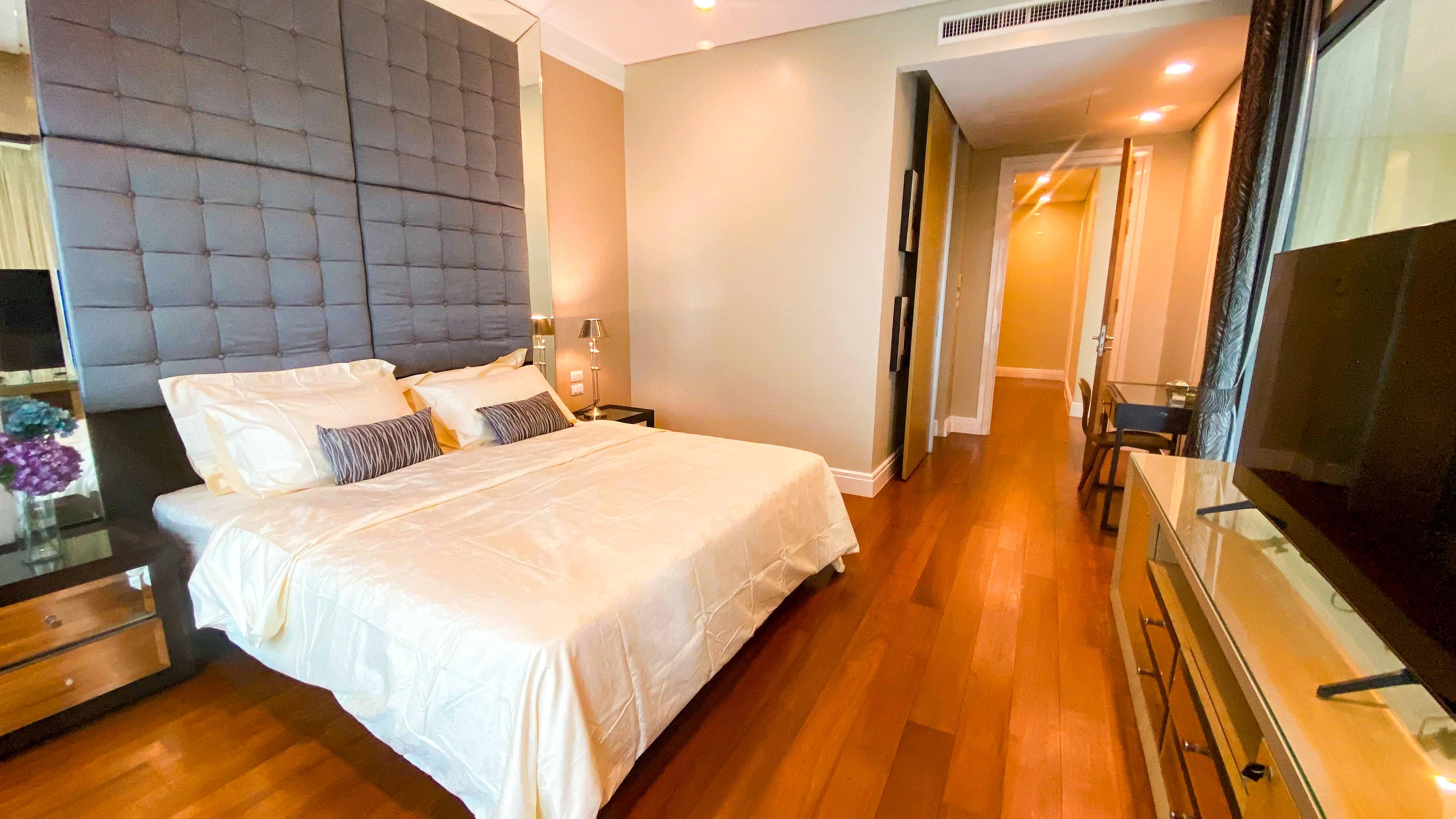 [SUP-522] Bright Sukhumvit 24 Condominium (ไบร์ท สุขุมวิท 24 คอนโดมิเนียม) : คอนโดมิเนียมให้เช่า 3 ห้องนอน ใกล้พร้อมพงษ์ พร้อมเข้าอยู่ ด่วน!