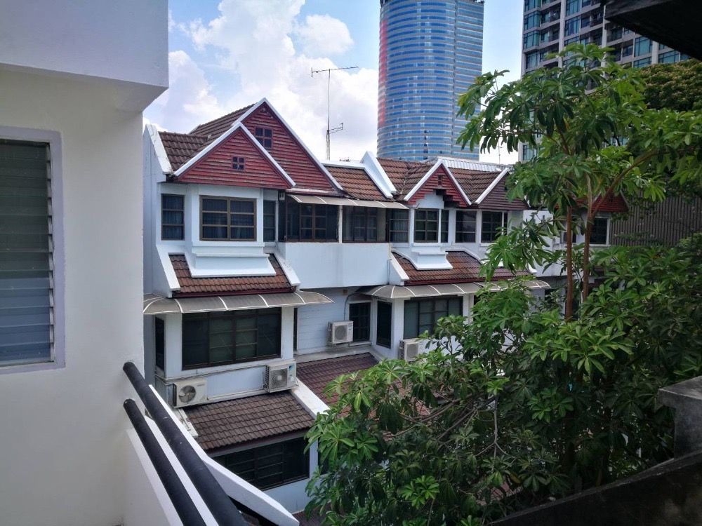 [SUP-531] House for Rent near BTS Phrom Phong (บ้านให้เช่า ใกล้ BTS พร้อมพงษ์) : บ้านให้เช่า เลี้ยงสัตว์ได้ 4 ห้องนอน ใกล้พร้อมพงษ์ บ้านสวย น่าอยู่มาก