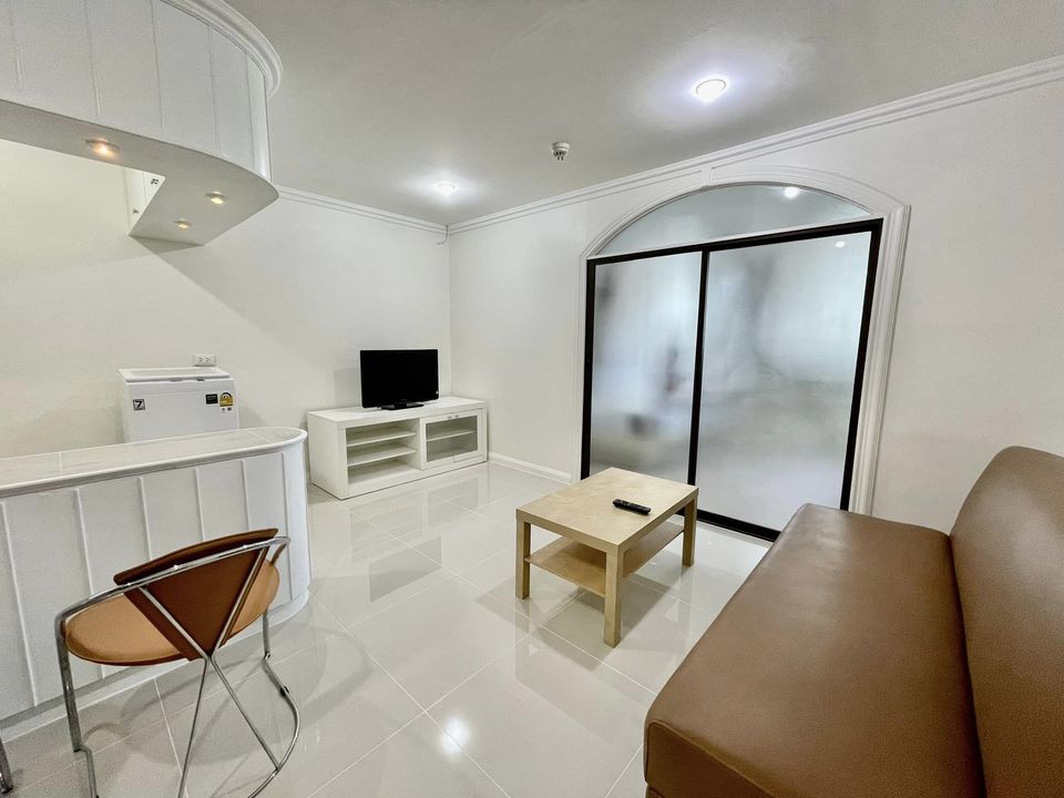 [SUP-560] Supalai Place Sukhumvit 39 (ศุภาลัย เพลส สุขุมวิท 39) : คอนโดมิเนียมให้เช่า 1 ห้องนอน ใกล้พร้อมพงษ์ พร้อมเข้าอยู่ ด่วน!