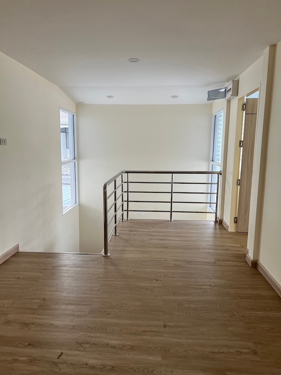 [HUR-71] House/Home Office for Rent near MRT Ratchadaphisek (บ้าน/โฮมออฟฟิศให้เช่า ใกล้ MRT รัชดา) : บ้านให้เช่า 3 ห้องนอน ใกล้รัชดาภิเษก บ้านสวย ทำเลดี