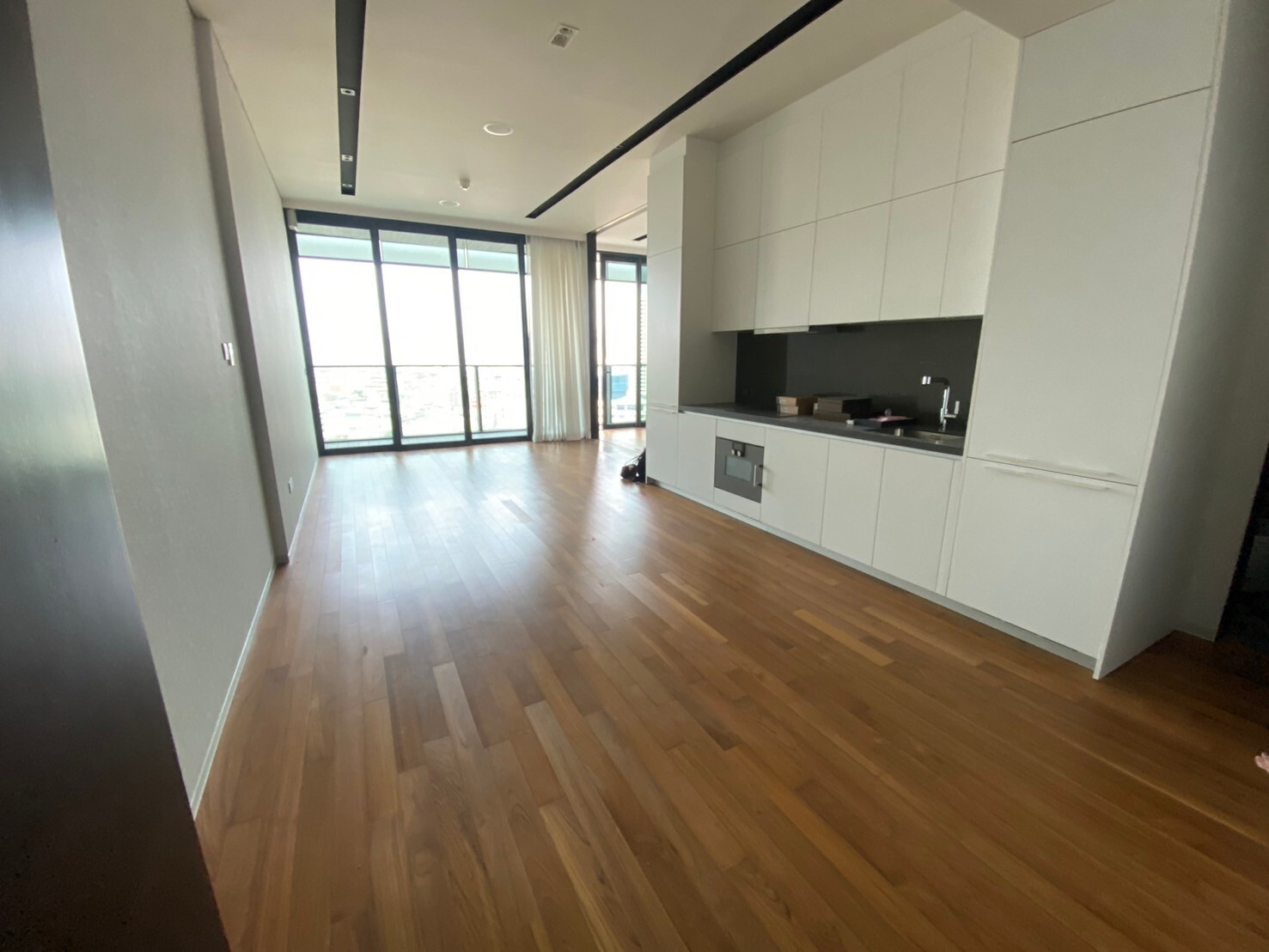 [CHK-156] Banyan Tree Residences Riverside Bangkok (บันยัน ทรี เรสซิเดนซ์ ริเวอร์ไซด์ กรุงเทพ) : คอนโดมิเนียมให้เช่า 1 ห้องนอน ใกล้พร้อมพงษ์ ห้องสวย ราคาพิเศษ