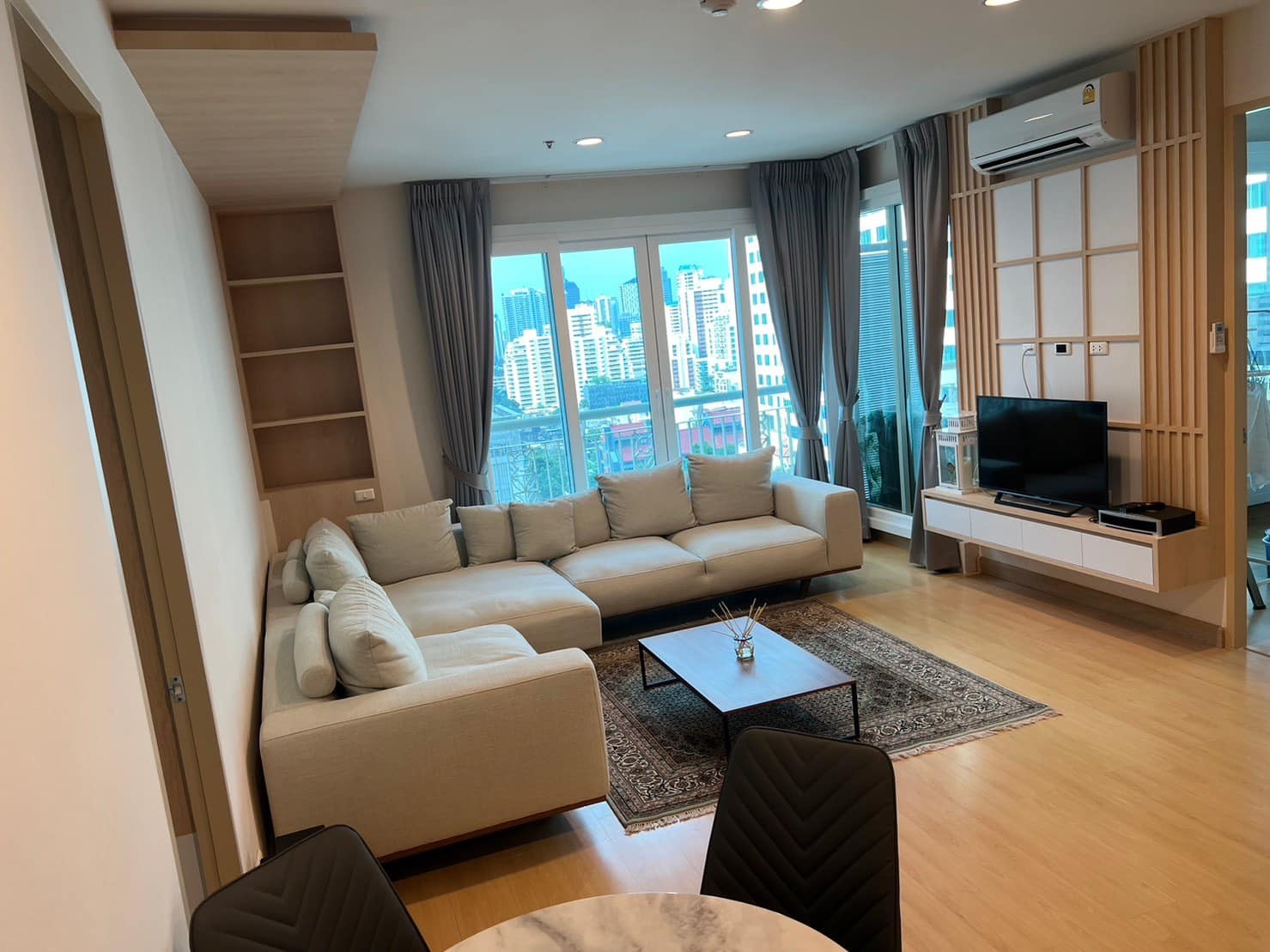 [RA-966] Citi Smart Condominium (ซิตี้ สมาร์ท สุขุมวิท18) : คอนโดมิเนียมให้เช่า 3 ห้องนอน ใกล้เอกมัย ทำเลดีมาก ห้องพร้อมอยู่