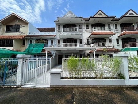 [SUE-1517] Townhome for Sale in Ekkamai (ทาวน์เฮ้าส์ ใกล้ เอกมัย) : ทาวน์เฮ้าส์ให้เช่า 5 ห้องนอน ใกล้อโศก บ้านสวย น่าอยู่มาก