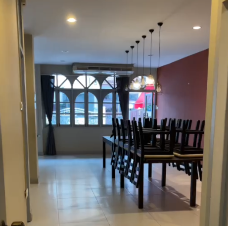 [RA-408] Townhouse For Rent in Sukhumvit 19 with 6 Bedrooms (ทาวน์เฮ้าส์ 6 ห้องนอน ใกล้ สุขุมวิท 19) : ทาวน์เฮ้าส์ให้เช่า 6 ห้องนอน ใกล้พระราม 9 บ้านนี้ดี อยู่แล้วรวย