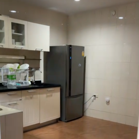 [RA-408] Townhouse For Rent in Sukhumvit 19 with 6 Bedrooms (ทาวน์เฮ้าส์ 6 ห้องนอน ใกล้ สุขุมวิท 19) : ทาวน์เฮ้าส์ให้เช่า 6 ห้องนอน ใกล้พระราม 9 บ้านนี้ดี อยู่แล้วรวย